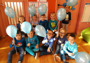 Dzieci z balonikami