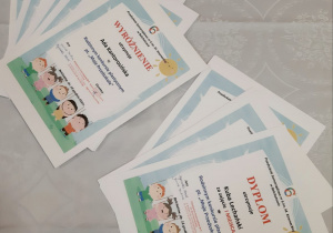 Dyplomy dla zwycięzców w konkursie