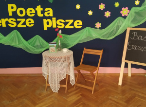 Poeta wiersze pisze