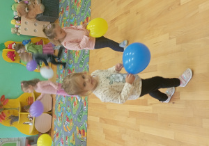 tańce z balonami